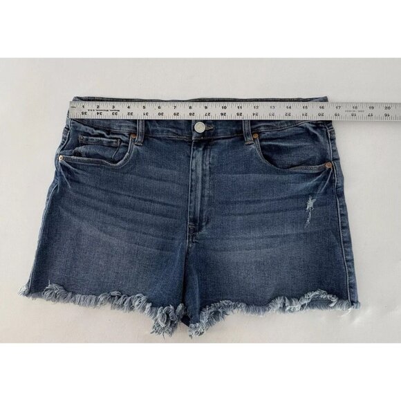 Blank NYC The Lenox High Rise Blue Denim Shorts Distressed Raw Hem Size 32 Boho - Picture 6 of 8